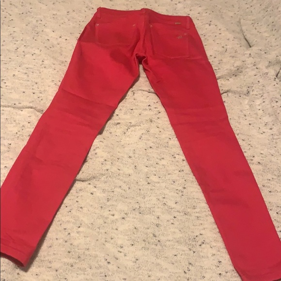 Like new pair of DL1961 hot pink jeans - Picture 2 of 3